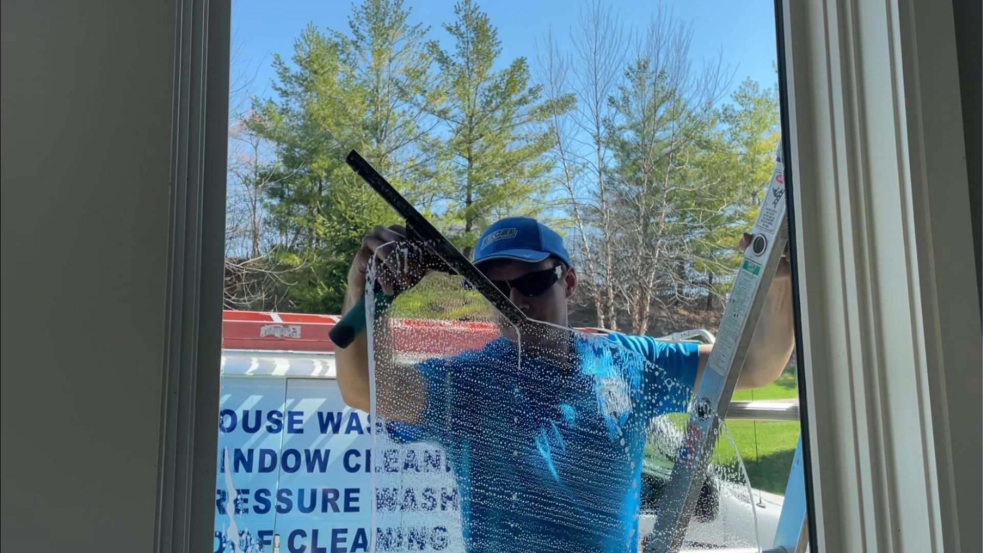 professional cleaning window